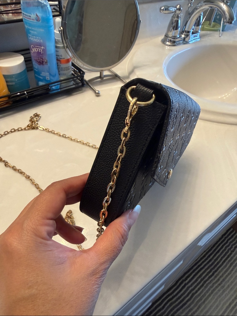 Louis Vuitton Black Monogram Envelope Crossbody with Gold Chain - Picture 5 of 6